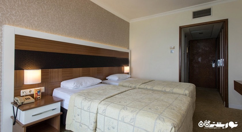 نمای تخت های اتاق توئین